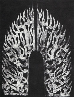 SPIRITUALITÉ - Flèche de la Pagode orientale du Yakushiji, Nara. Epoque Hakuhô - 645-710 - Bronze